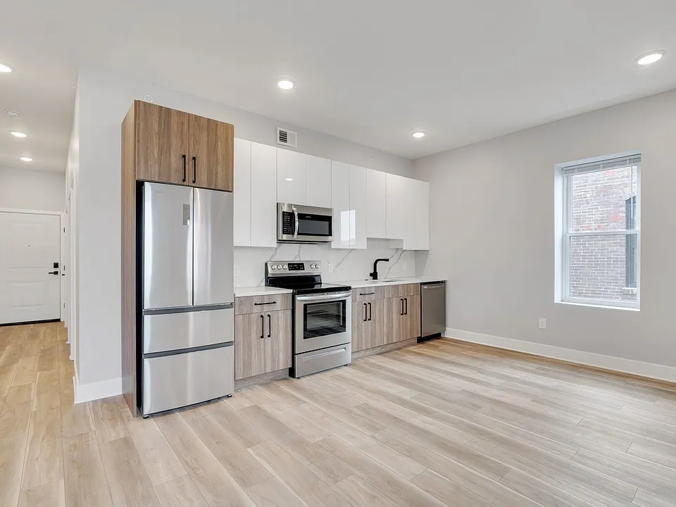 1231 Belmont Ave