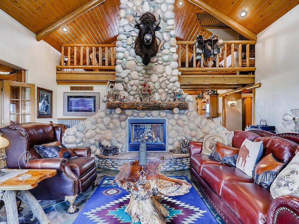 1st image of 3385 Badger Ln