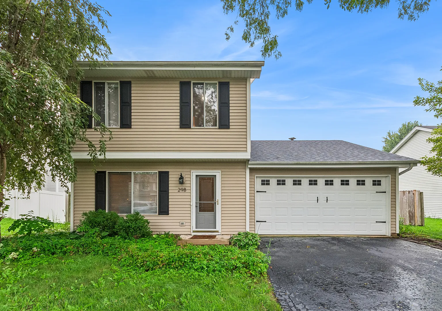 3 bed, 1.5 bath, 1597 sqft, $2,950 — Photo 1