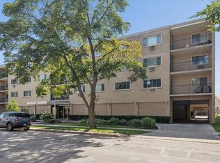 425 Home Ave APT 1G, Oak Park, IL 60302