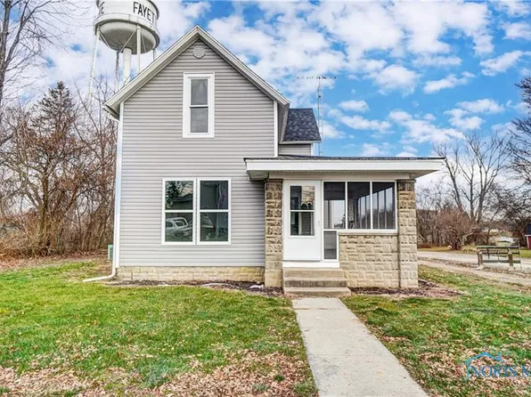 207 E Spring St, Fayette, OH 43521