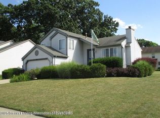 12885 Isle Royale Dr, Dewitt, MI 48820