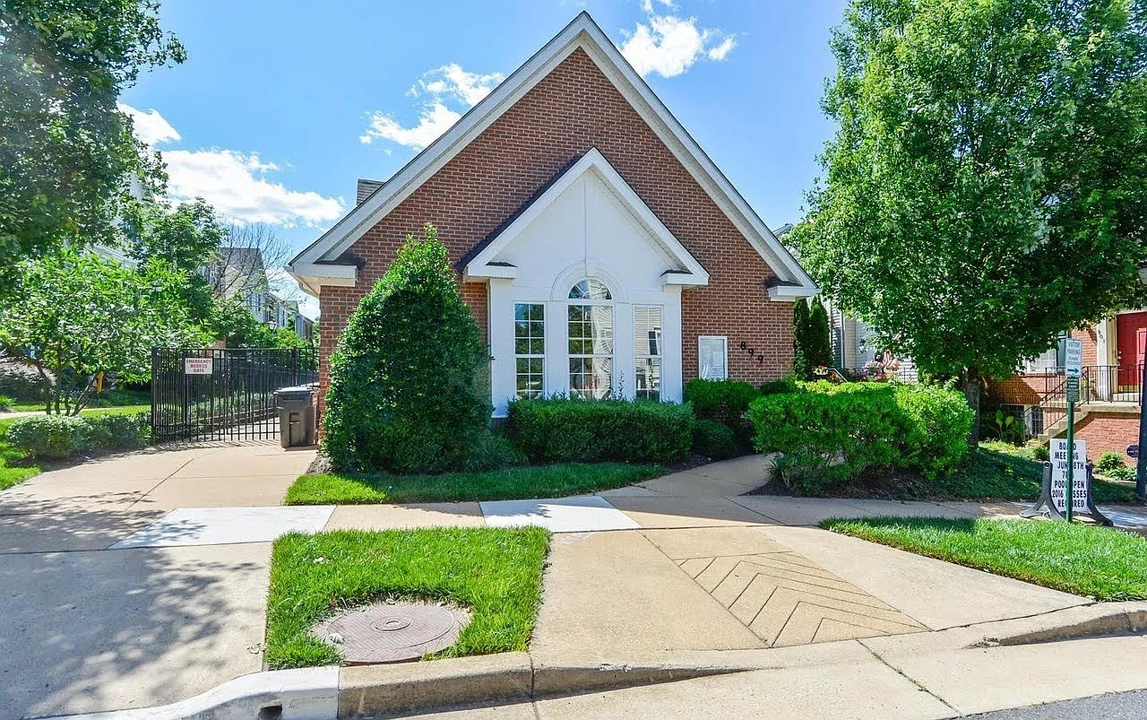 5806 Pearson Ln — Photo 4