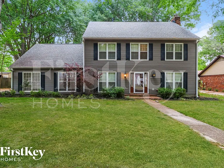 212 E Powell Rd — Photo 1