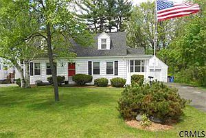 1st image of 9 Sawyer Pl