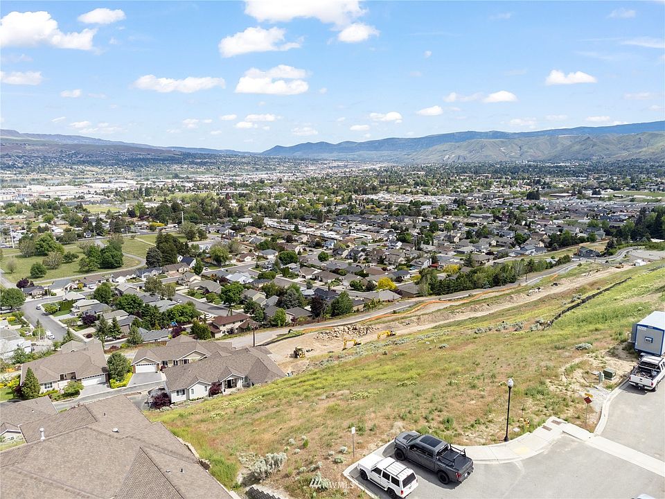 1881 Broadview, Wenatchee, WA 98801 MLS NWM1943202 Zillow