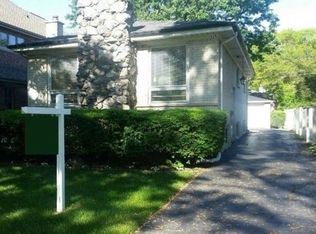 1335 Lundergan Ave, Park Ridge, IL 60068