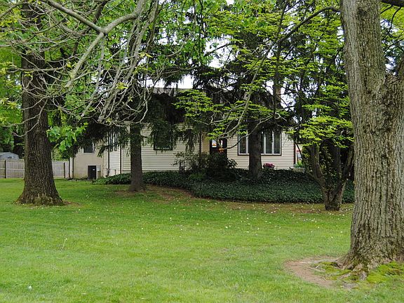 Maintenance-Free Exterior!