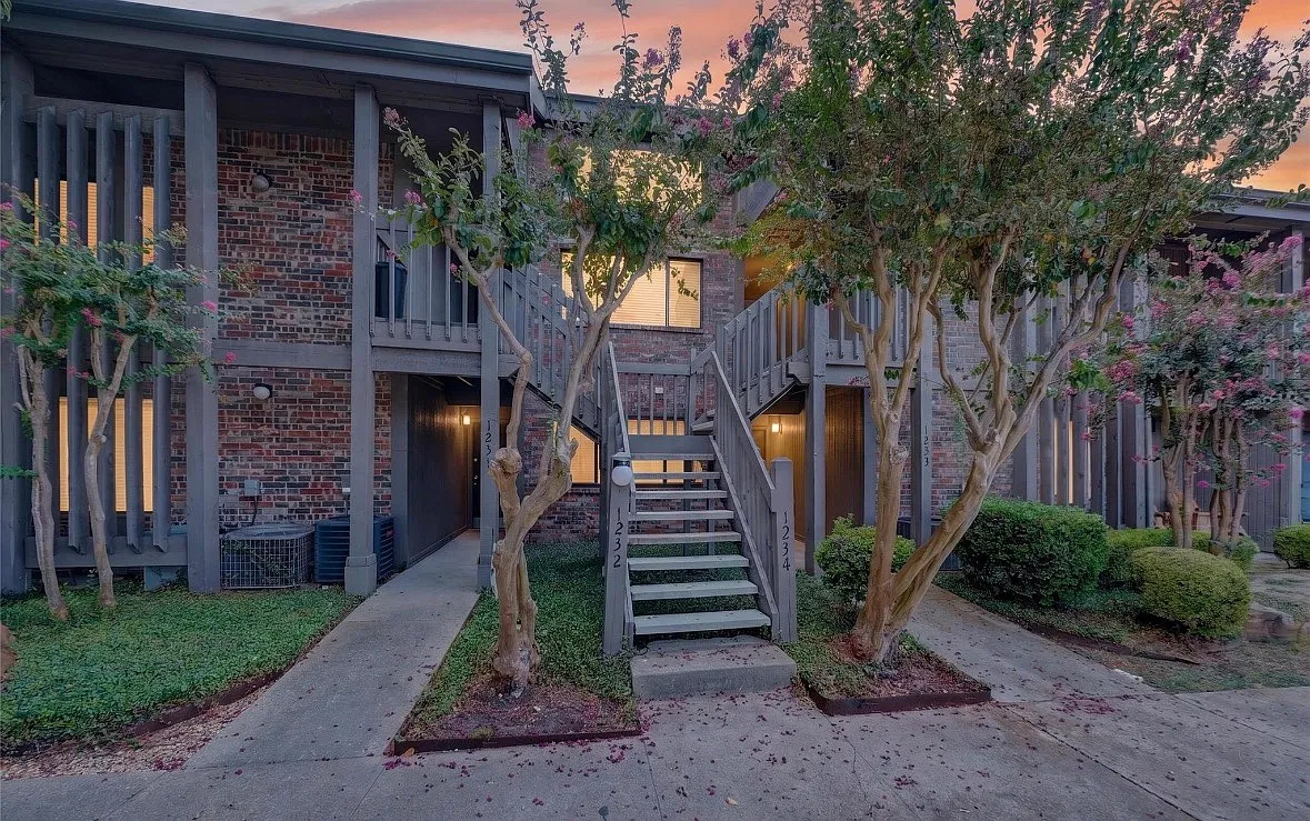3 bed, 1825 sqft, $2,300 — Photo 2