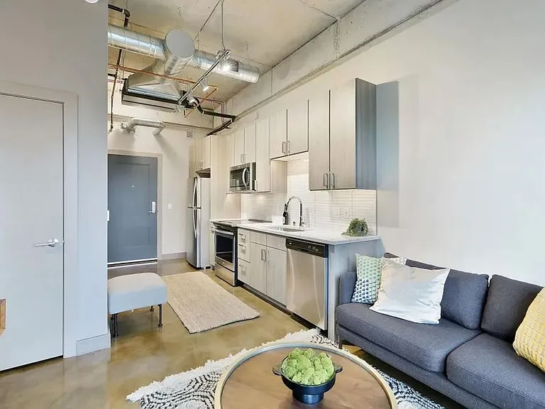 728 N 3rd St #706 — Photo 5