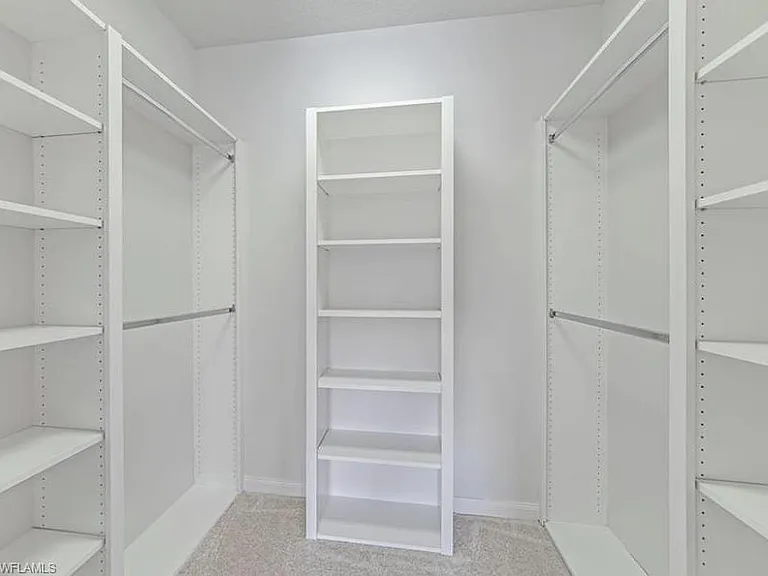 5601 Cove Cir — Photo 26