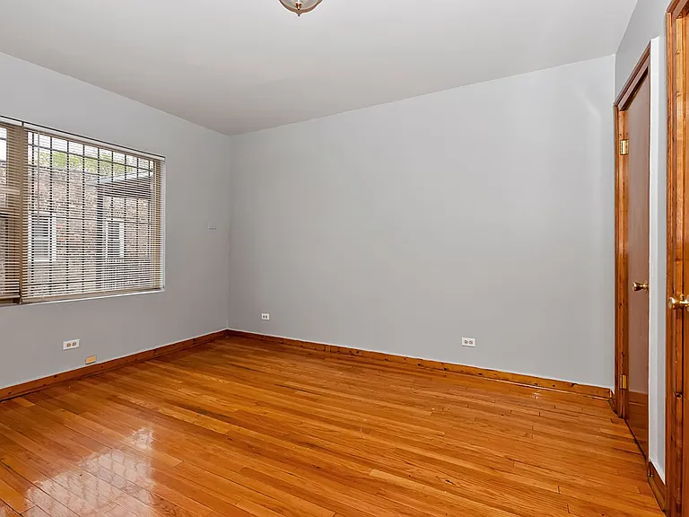 6101-03 S Whipple St #3015-19 — Photo 4