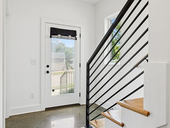 4th image of 6006 Sterling St