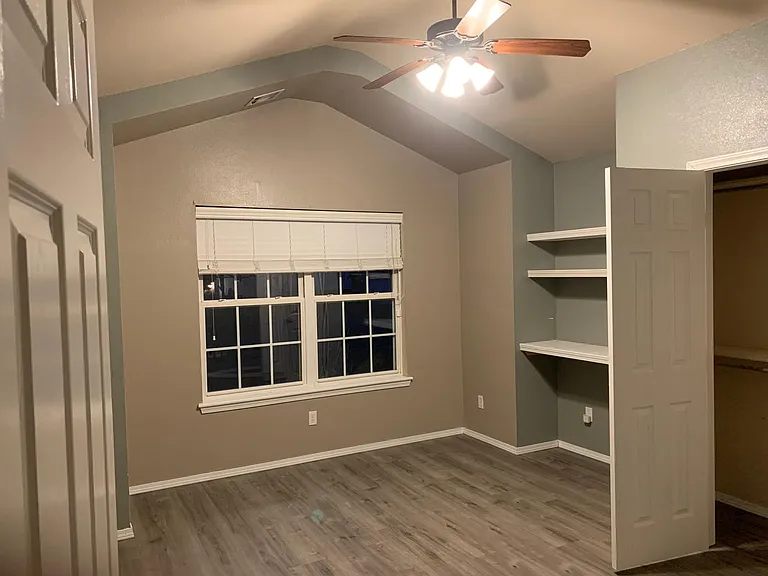 700 N Cummings Ave — Photo 4