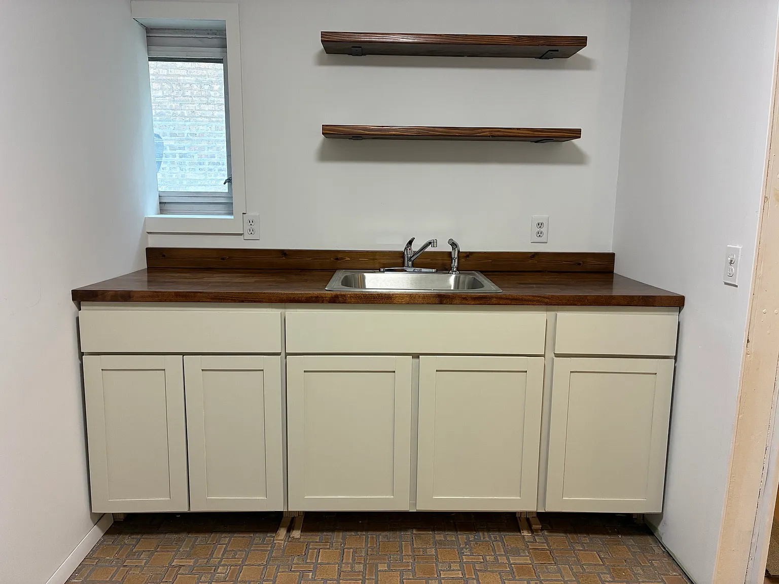1 bed, 900 sqft, $1,450 — Photo 4