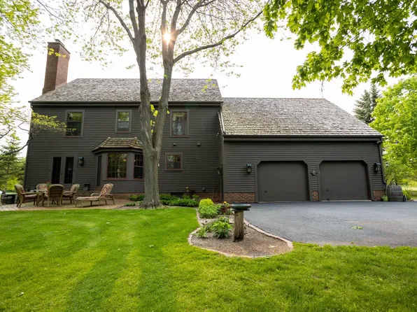 35197 Genesee Lake ROAD, Summit, WI 53066