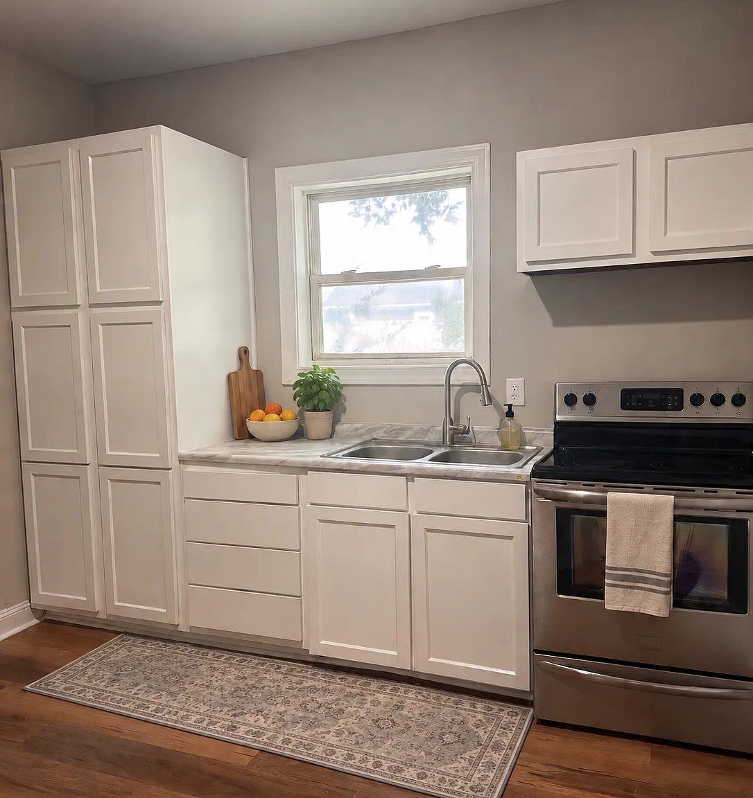 3 bed, 1000 sqft, $1,850 — Photo 1