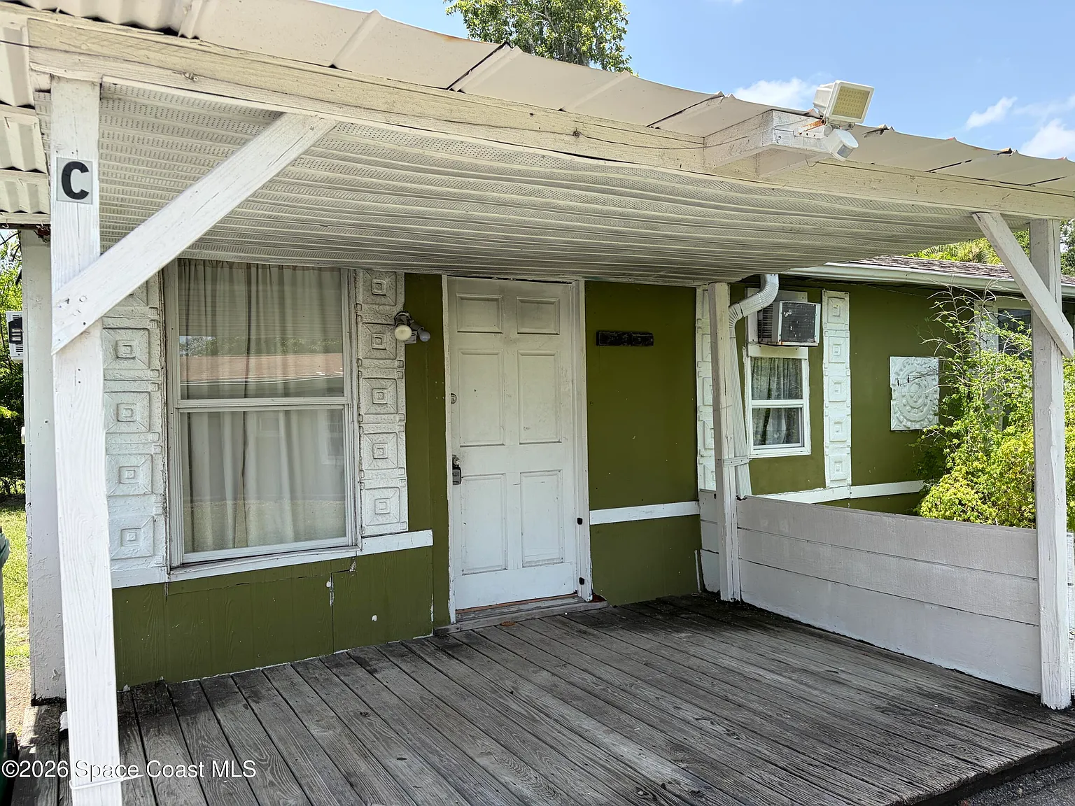 1 bed, 1.0 bath, 906 sqft, $900 — Photo 3