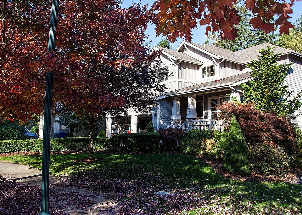 2nd image of 850 Snoqualm Pl