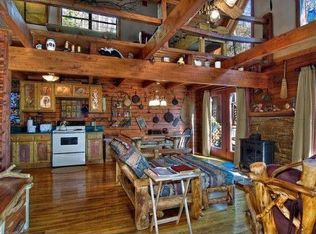 908 Deep Hollow Ct, Gatlinburg, TN 37738
