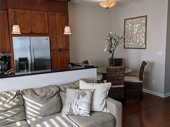 3rd image of 1063 Shore Pkwy #1B