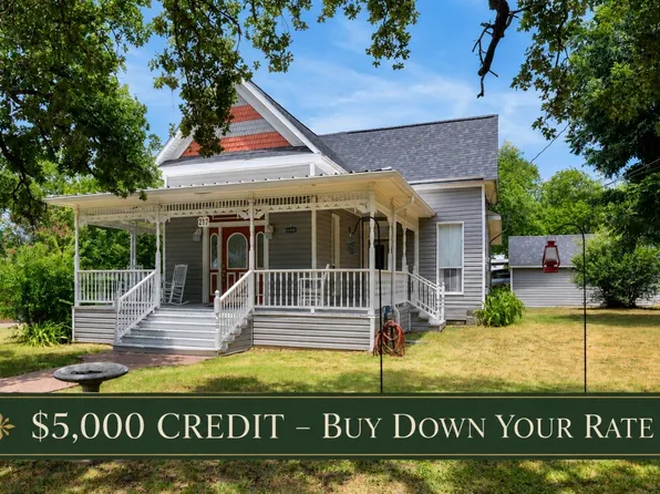217 E 1st St, Weatherford, TX 76086