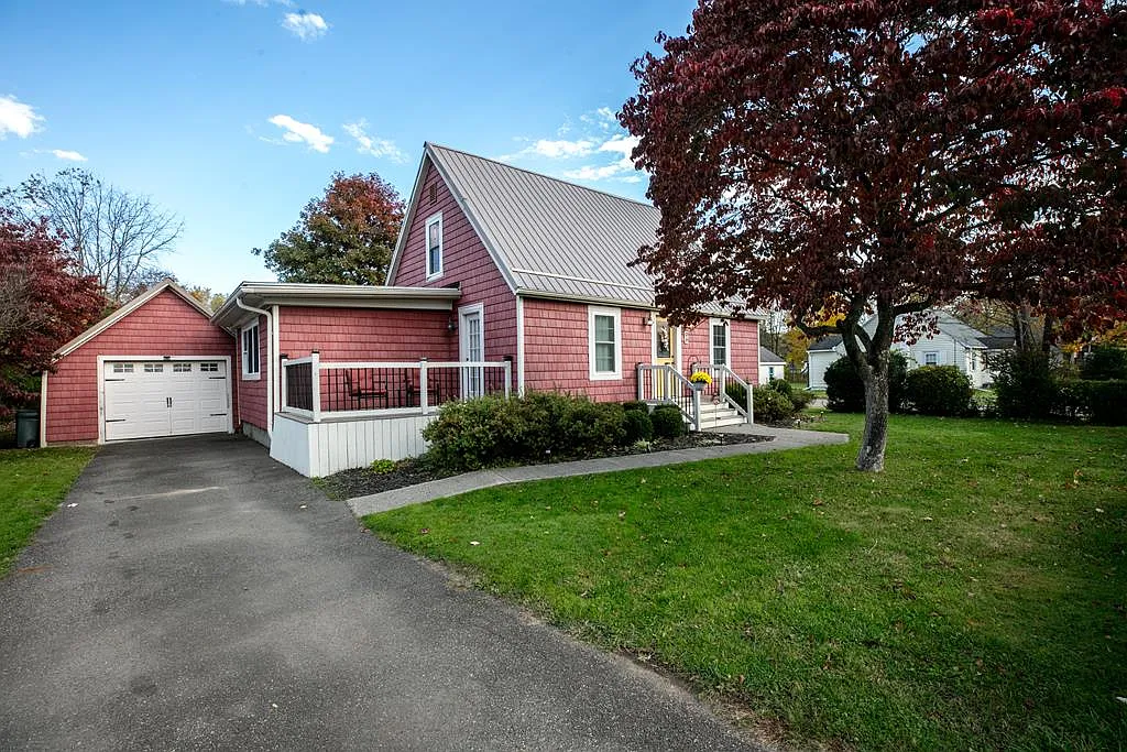 96 Beartown Rd photo 1