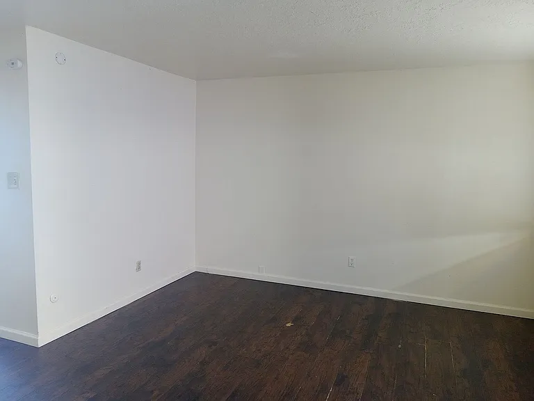 1912 Alvarado Dr NE #A-J — Photo 11