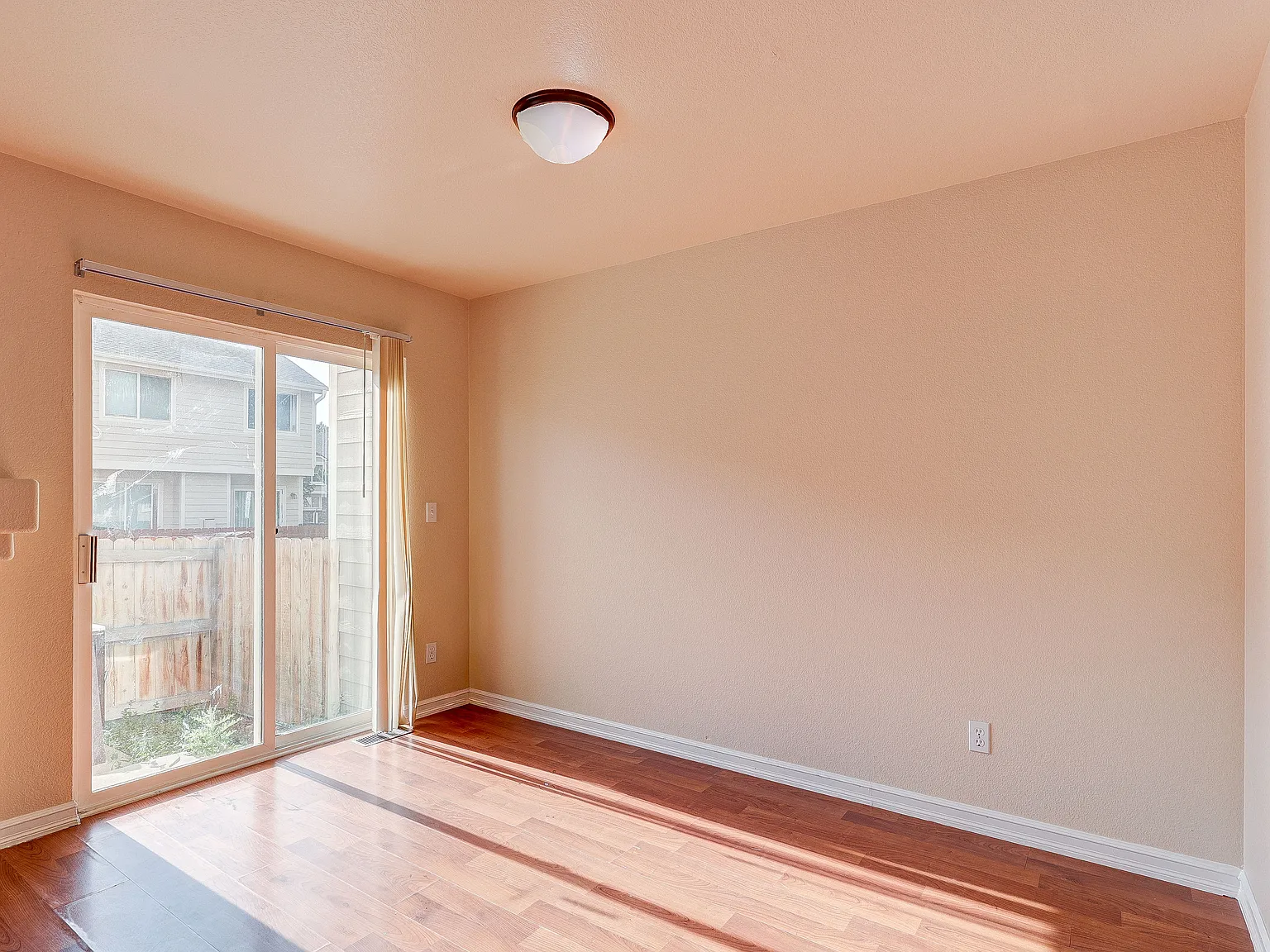 1273 S Zeno Way - B — Photo 3