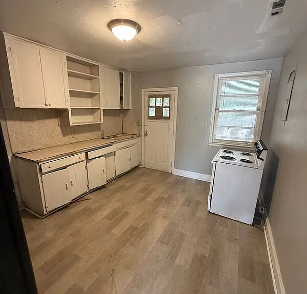 16A Dixie Dr — Photo 4