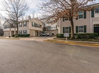 1300 Windleaf Dr UNIT F, Reston, VA 20194