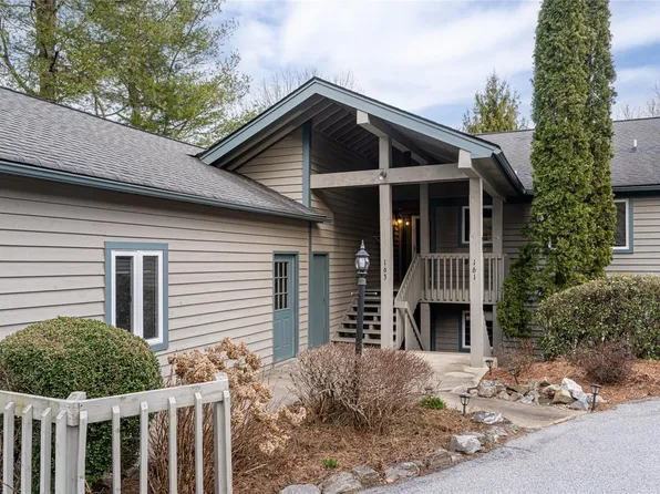 163 Glenburnie Ln, Flat Rock, NC 28731