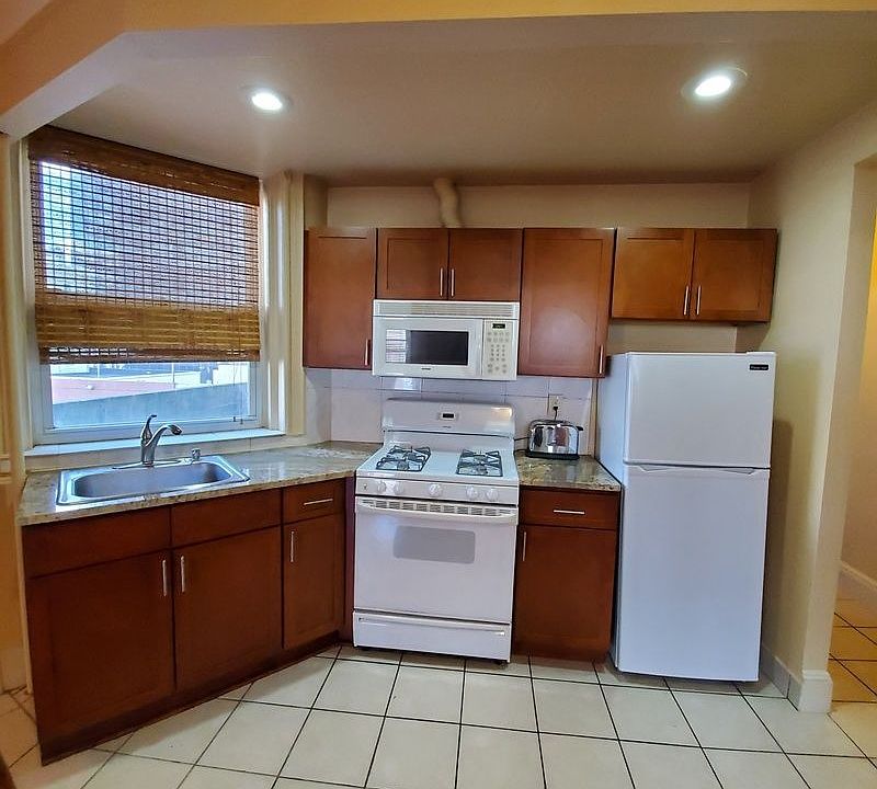 1st image of 37-11 9th St #3