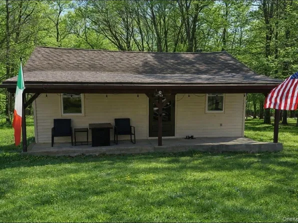 302 Lake Road, Salisbury Mills, NY 12577