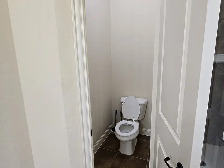 7924 Osborn Pkwy — Photo 10