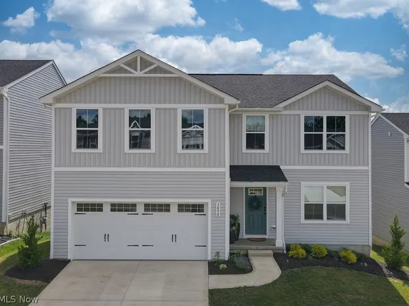3898 Higgins Dr, Barberton, OH 44203