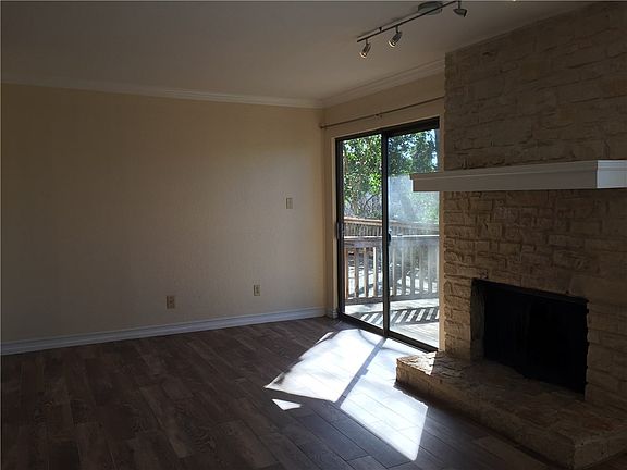 4th image of 3529 N Hills Dr APT D