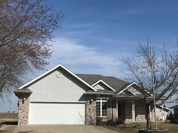 2190 Sheker Dr, Fort Dodge, IA 50501