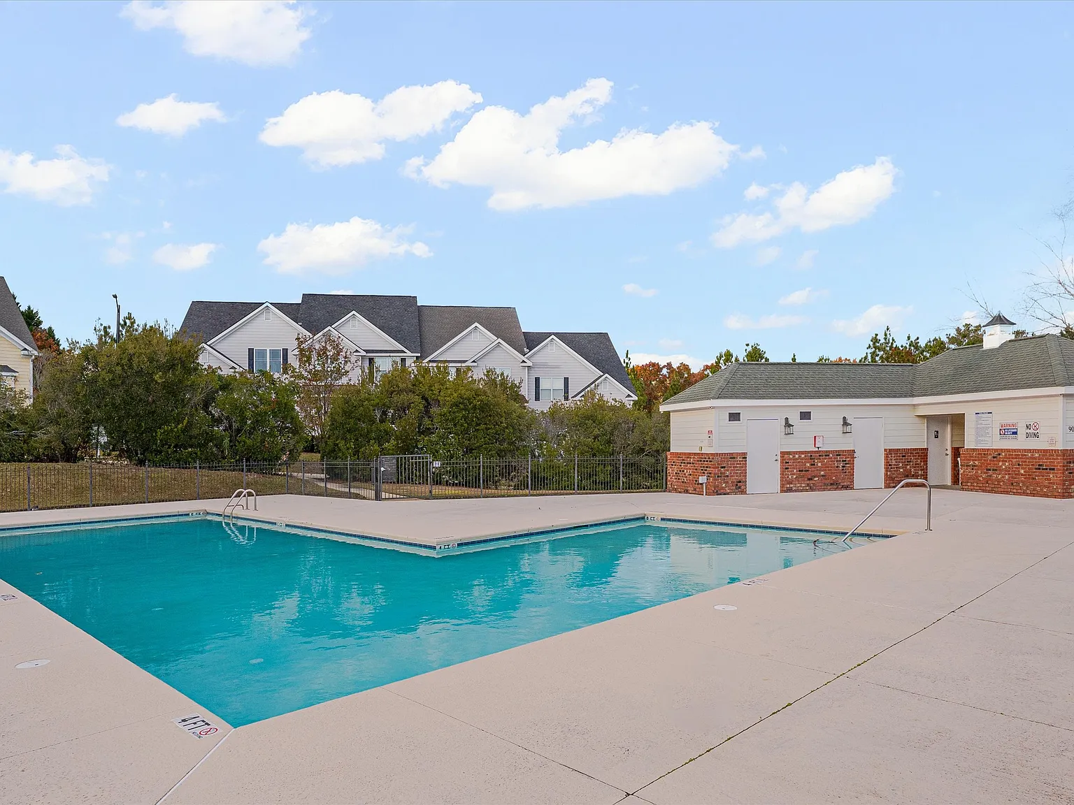 3 bed, 2.5 bath, 1901 sqft, $2,850 — Photo 3