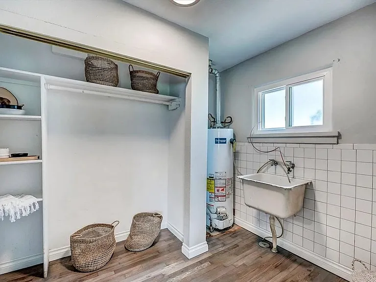 4860 Eliot St — Photo 10