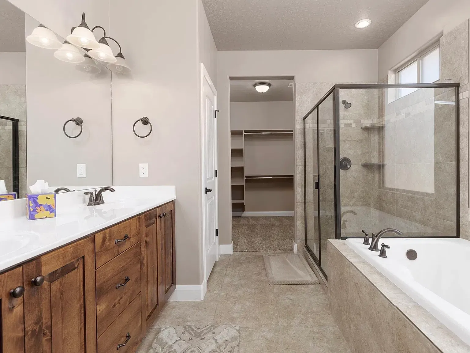 3 bed, 1838 sqft, $2,500 — Photo 4