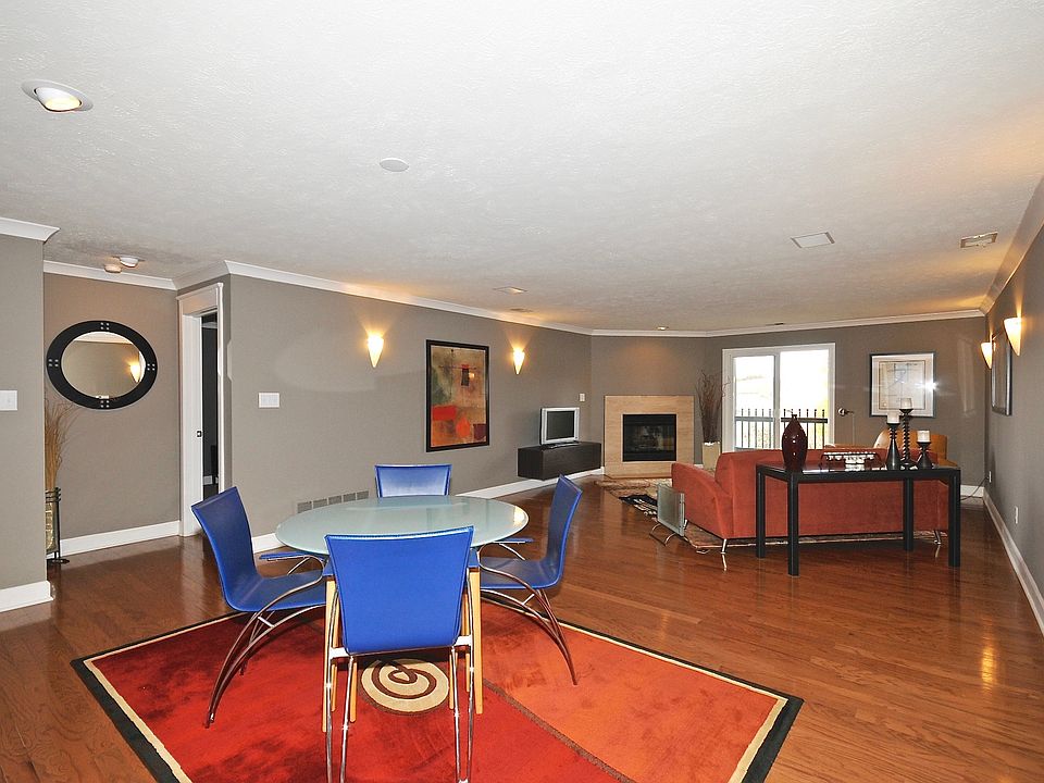 Living Room & Dining Area
