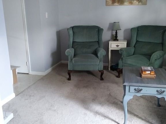 2nd image of 3402 Waltham Cir