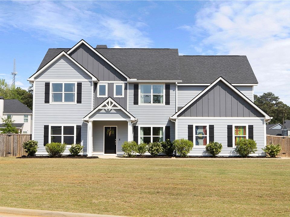 1st image of 1001 Sawyer Dr