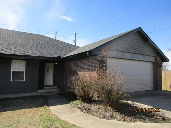 2306 W Oak Park Pl APT B, Rogers, AR 72758