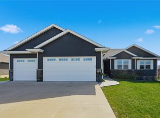 2787 Creekview Trl, Palo, IA 52324