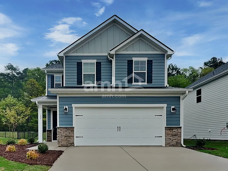 1207 Livengood Way