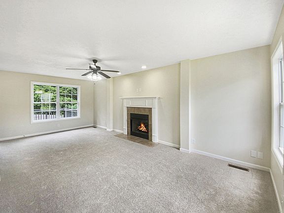 4th image of 933 Cobbler Dr