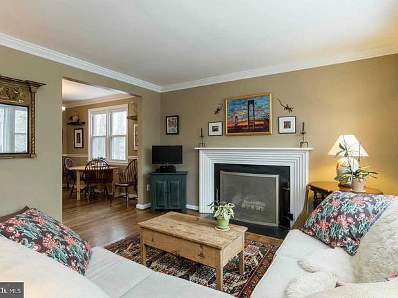 5th image of 2811 Peregoy Dr