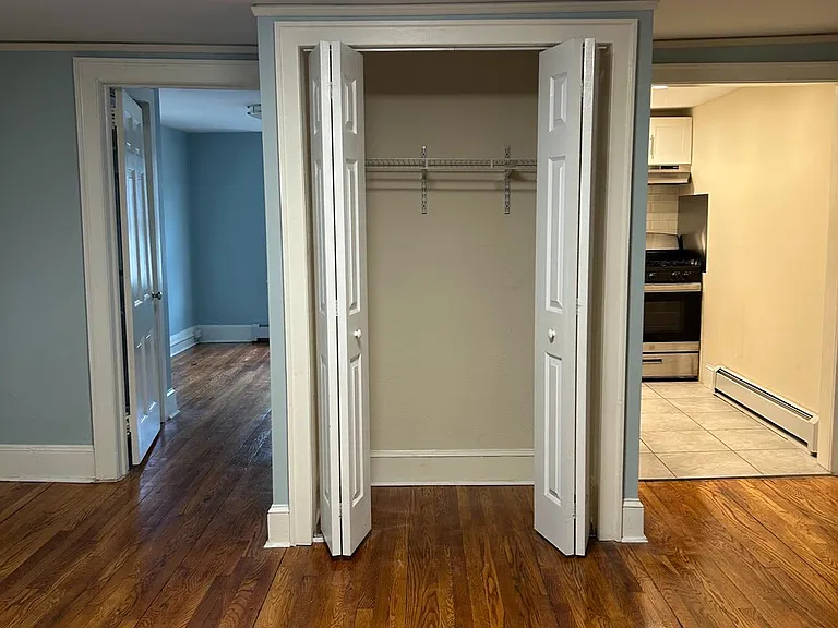 345 Nassau St #6 — Photo 3